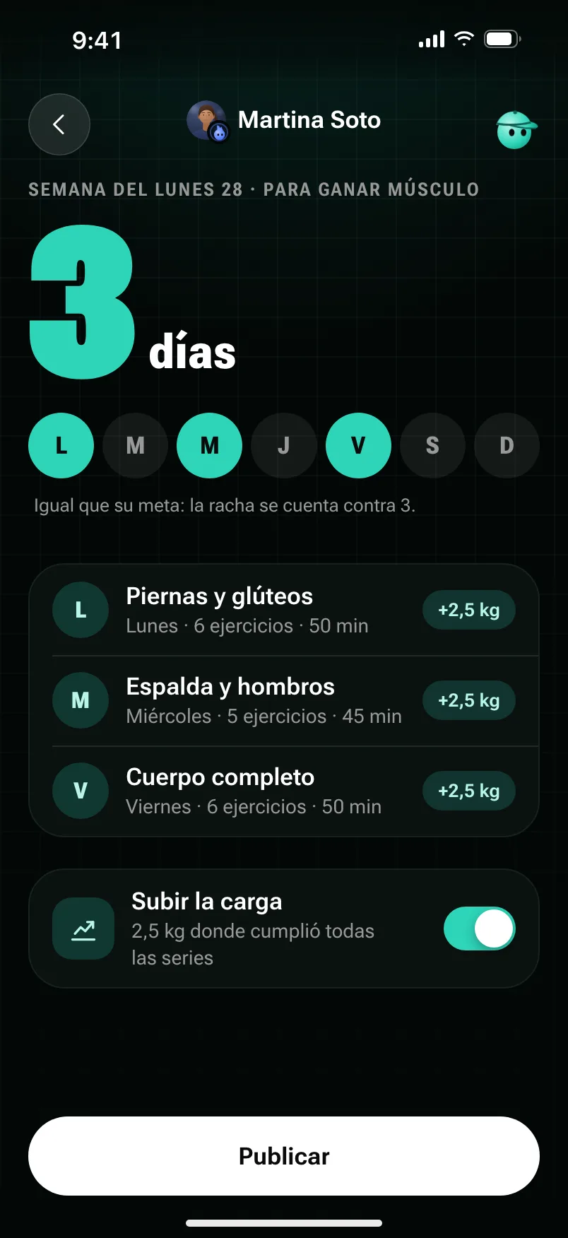 El coach arma la semana de una persona: tres días, lunes, miércoles y viernes, cada uno con su sesión (piernas y glúteos, espalda y hombros, cuerpo completo).